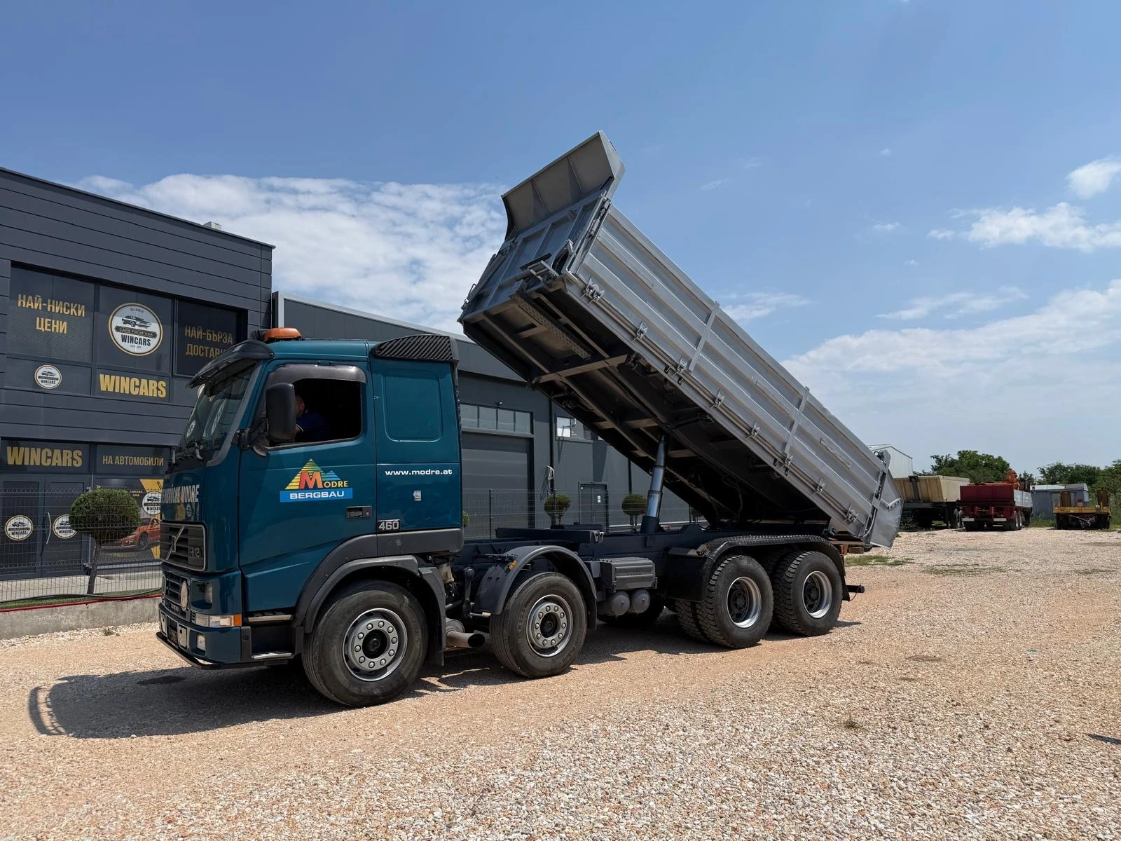 Volvo Fh 12 420, 8х4, Тристранен самосвал , Нов внос, , , снимка 2 - Камиони - 55067624
