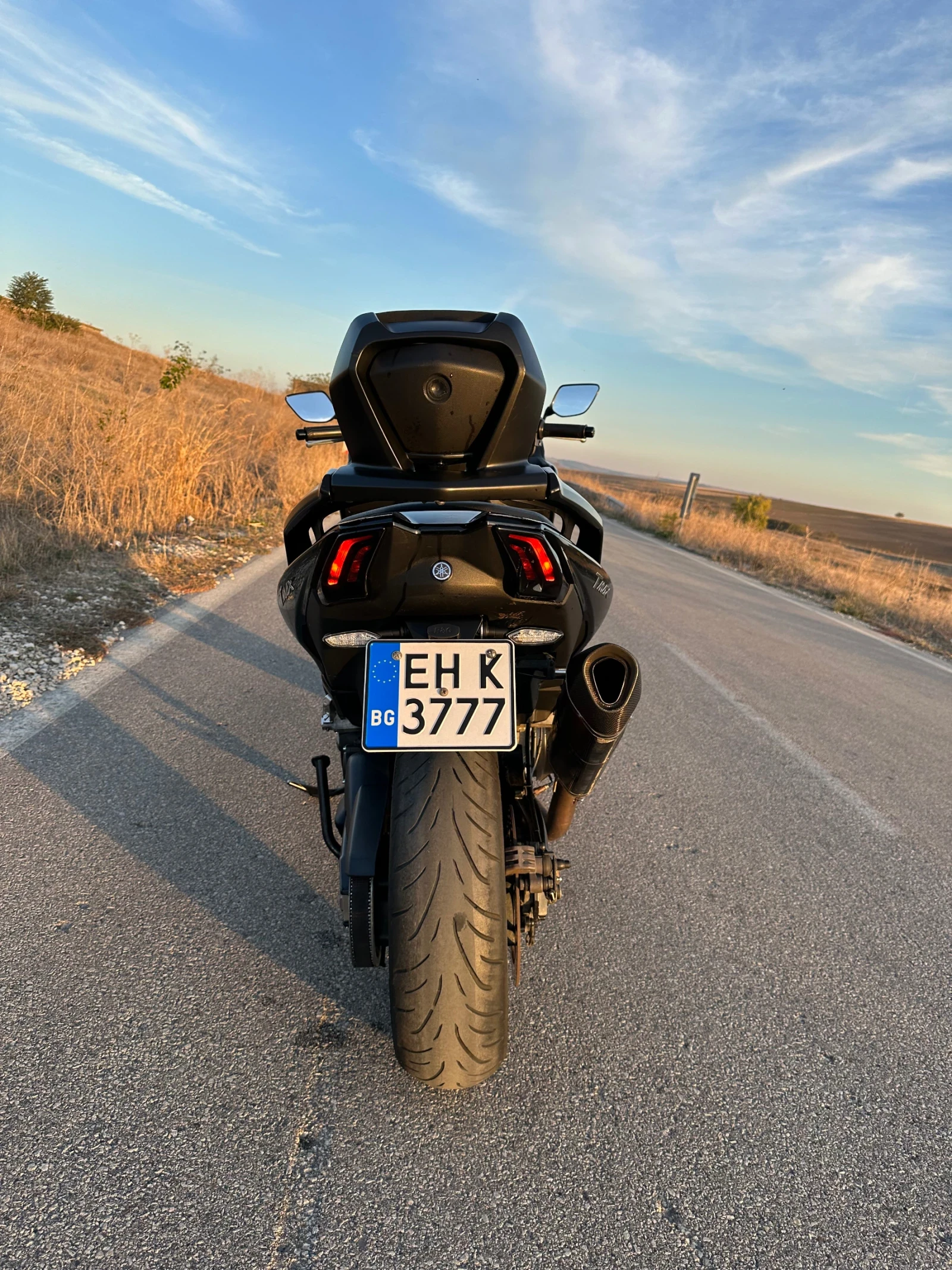 Yamaha T-max 530ie Akrapovic* * DNA* * ABS* * TCS* * LED* * KEY - изображение 6