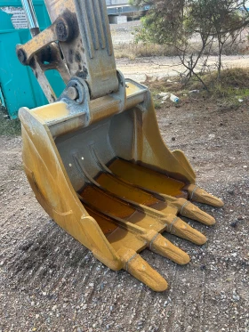 Багер Hyundai LC-210 7, снимка 3
