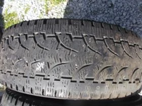 Гуми Зимни 235/65R16, снимка 3