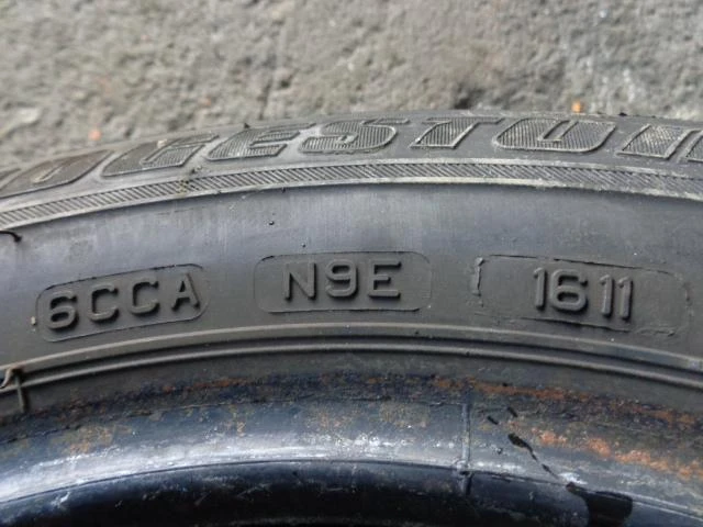 Гуми Зимни 185/60R15, снимка 11 - Гуми и джанти - 16494618