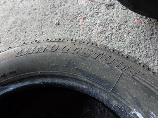 Гуми Зимни 185/60R15, снимка 7 - Гуми и джанти - 16494618