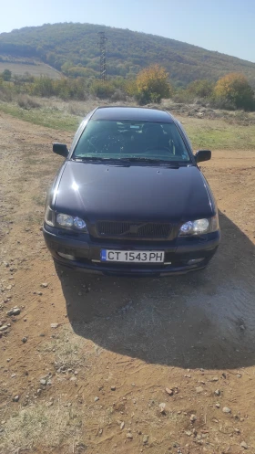  Volvo S40