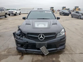 Mercedes-Benz C 63 AMG transparent hood | Mobile.bg    5