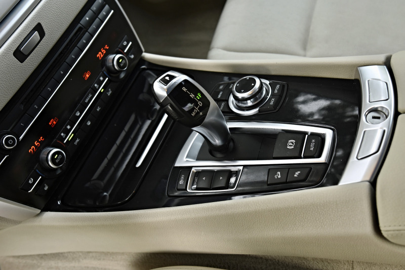 BMW 5 Gran Turismo 3.0d xdrive, снимка 7 - Автомобили и джипове - 45103214