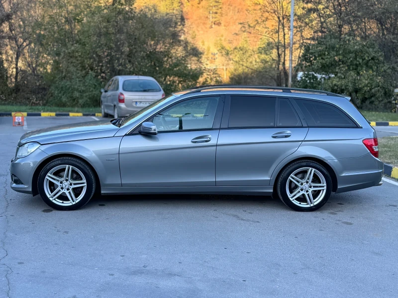 Mercedes-Benz C 220 Автоматик* Навигация* Темпомат, снимка 9 - Автомобили и джипове - 47895940