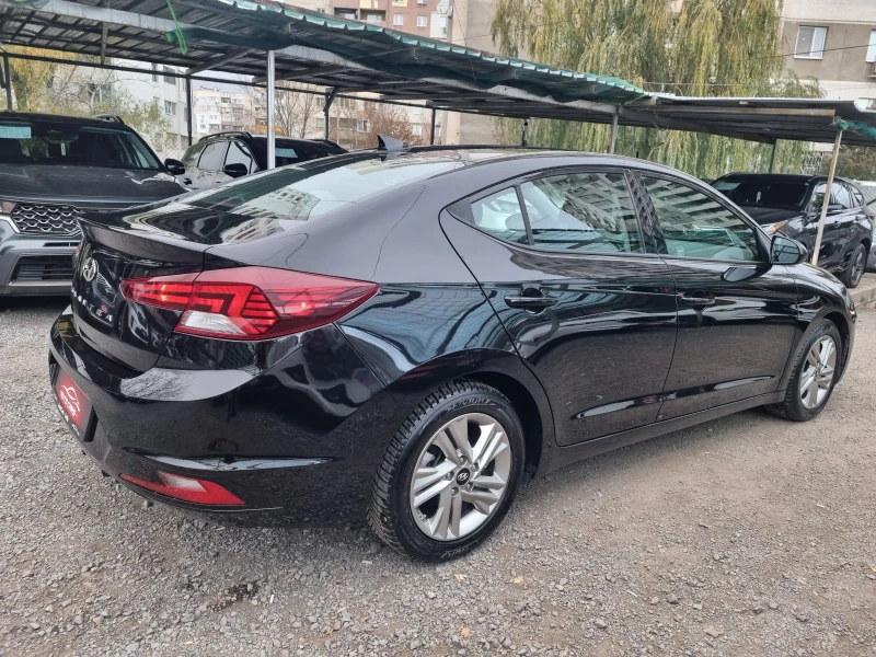 Hyundai Elantra 2.0 MPI, снимка 6 - Автомобили и джипове - 47929208