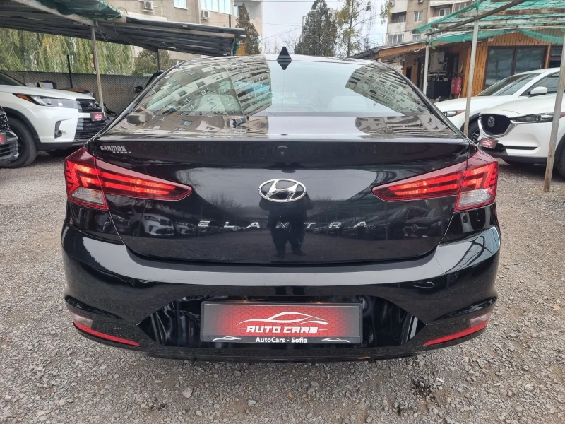 Hyundai Elantra 2.0 MPI, снимка 5 - Автомобили и джипове - 47929208