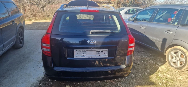 Kia Ceed Комби , снимка 5 - Автомобили и джипове - 48702349