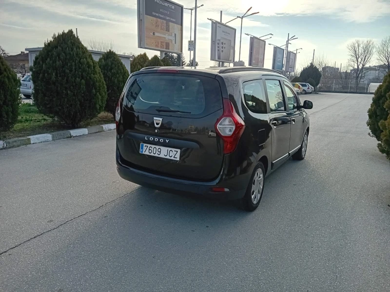 Dacia Lodgy 1, 6 ГАЗ, снимка 3 - Автомобили и джипове - 48996532