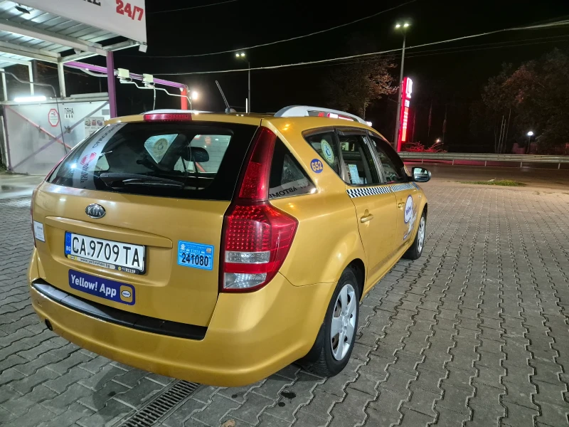 Kia Ceed 1.4 Газ., снимка 5 - Автомобили и джипове - 49389432