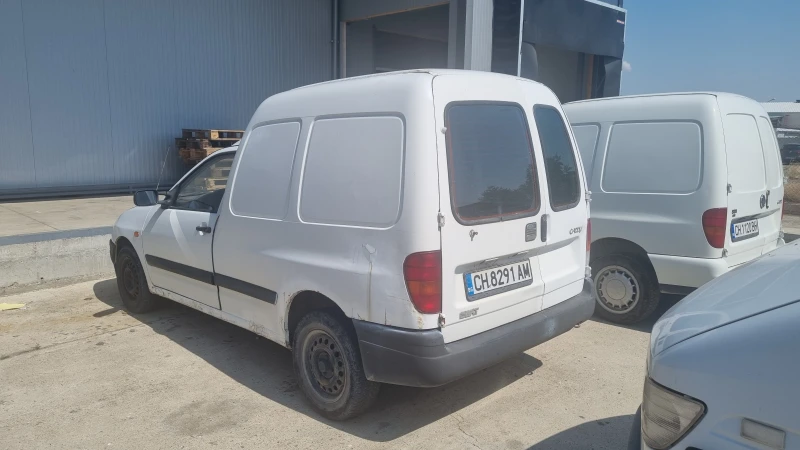 Seat Inka, снимка 2 - Автомобили и джипове - 51171169