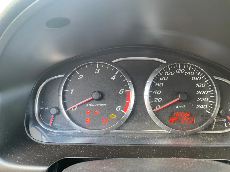 Mazda 6 2.0, снимка 6 - Автомобили и джипове - 52696845