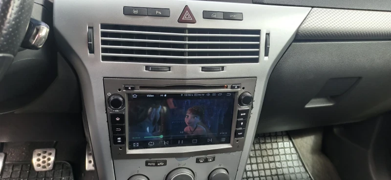 Opel Astra 2Т 200кс, снимка 12 - Автомобили и джипове - 51950642