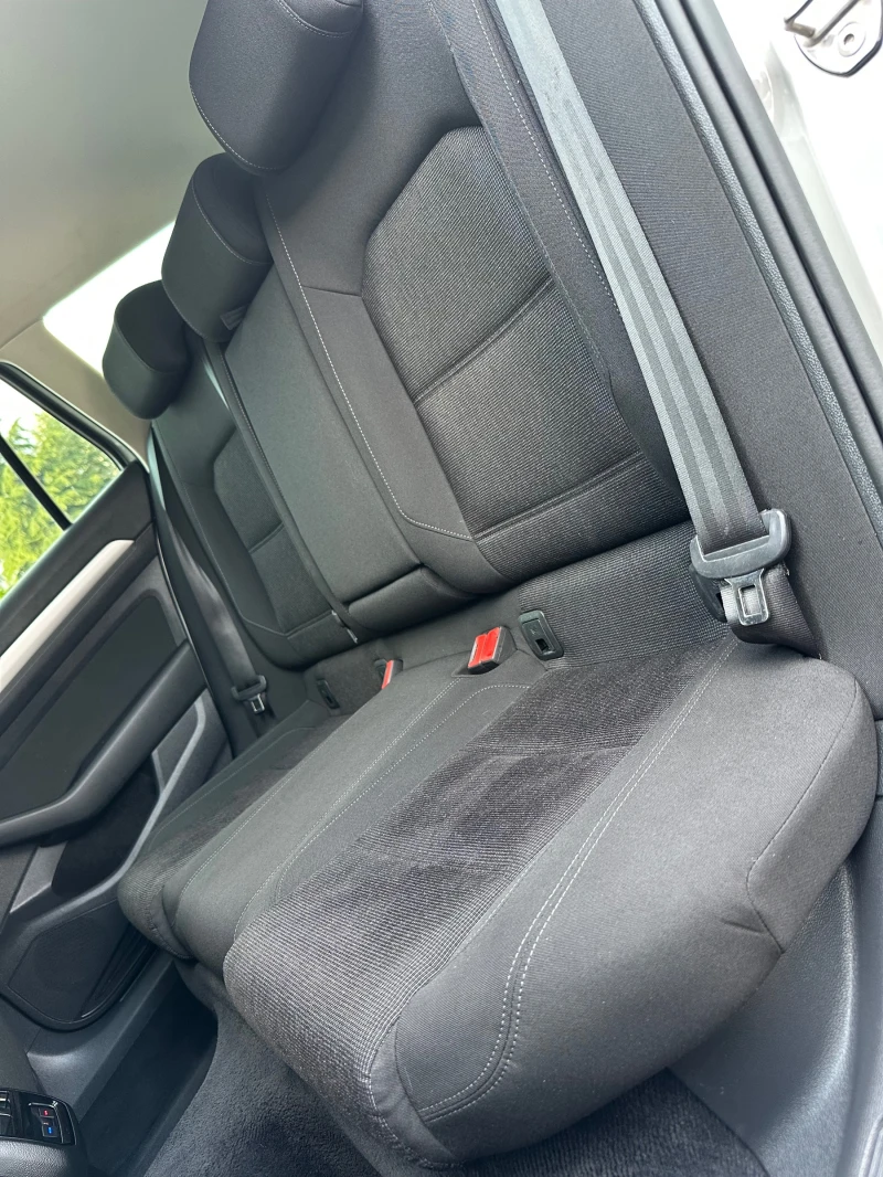 VW Passat 2.0 TDI * АВТОМАТ* , снимка 13 - Автомобили и джипове - 52091271