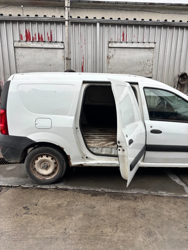 Dacia Logan, снимка 3 - Автомобили и джипове - 52812471