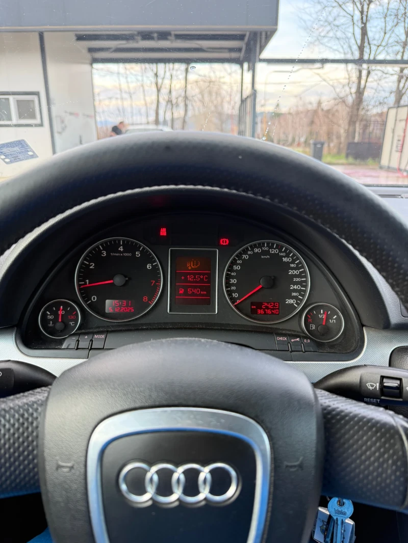 Audi A4, снимка 8 - Автомобили и джипове - 52664589