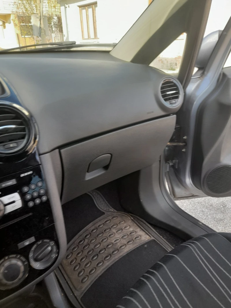 Opel Corsa, снимка 9 - Автомобили и джипове - 52756282