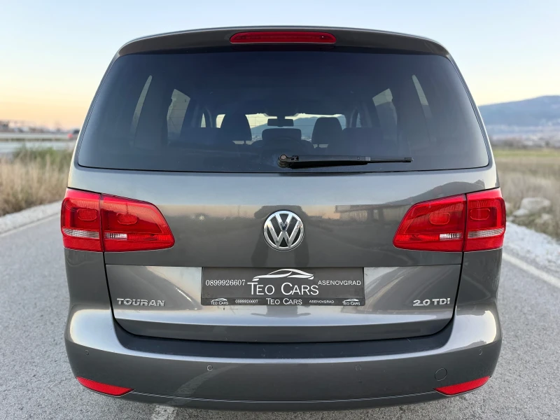 VW Touran 2.0 TDI / AVTOMAT / NAVI / PANORAMA / PARKTRONIC , снимка 6 - Автомобили и джипове - 52776695