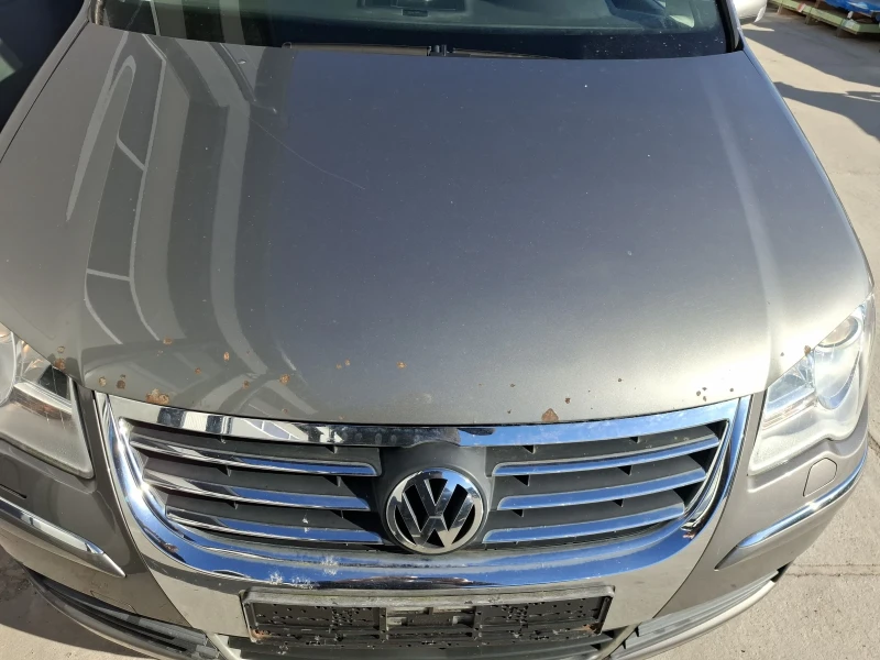 VW Touran, снимка 3 - Автомобили и джипове - 52946796
