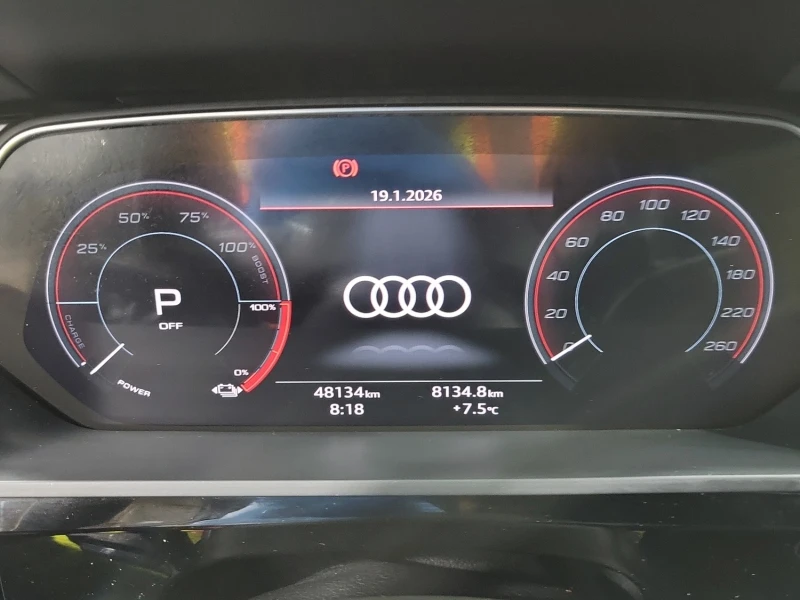 Audi E-Tron SPORTBACK* TECHNIK* AWD* CARFAX* АВТО КРЕДИТ* , снимка 15 - Автомобили и джипове - 53225770
