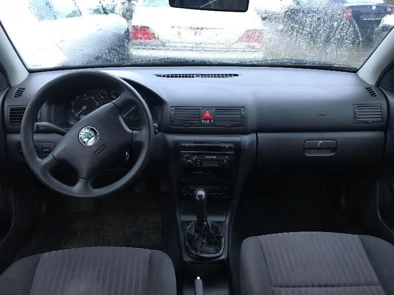 Skoda Octavia 2.0i,Facelift,115кс., снимка 3 - Автомобили и джипове - 21325619