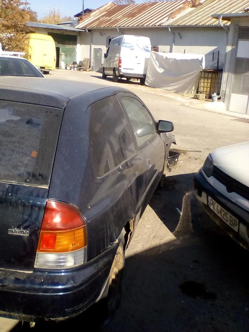 Mazda 323 1.5 I, снимка 3 - Автомобили и джипове - 26791258