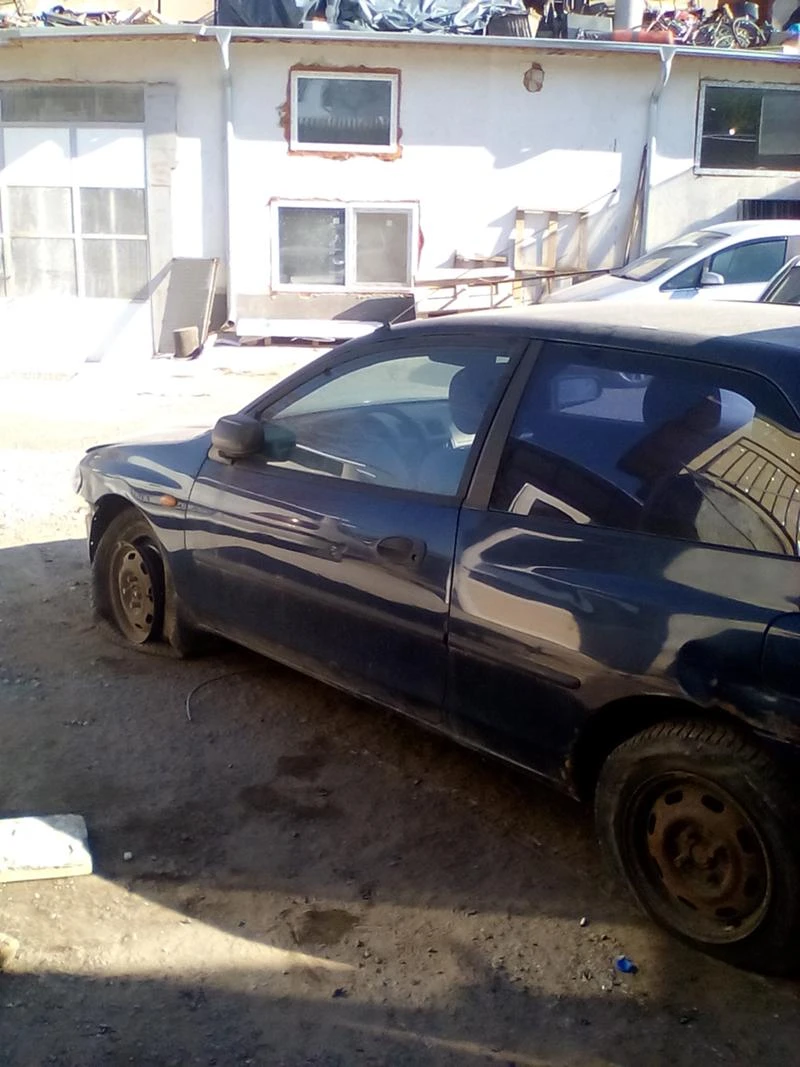 Mazda 323 1.5 I, снимка 5 - Автомобили и джипове - 26791258