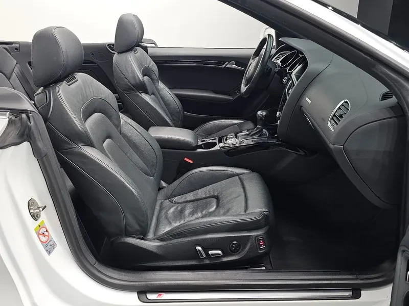 Audi A5 40 Tfsi Quattro Cabriolet, снимка 11 - Автомобили и джипове - 55389760