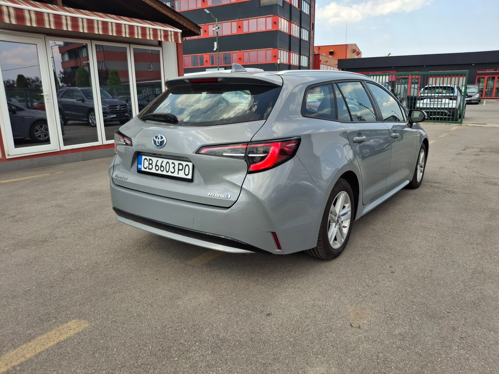 Toyota Corolla HYBRID, EXECUTIVE, В ПЪЛНА ГАРАНЦИЯ ДО 2030 г.! - изображение 6