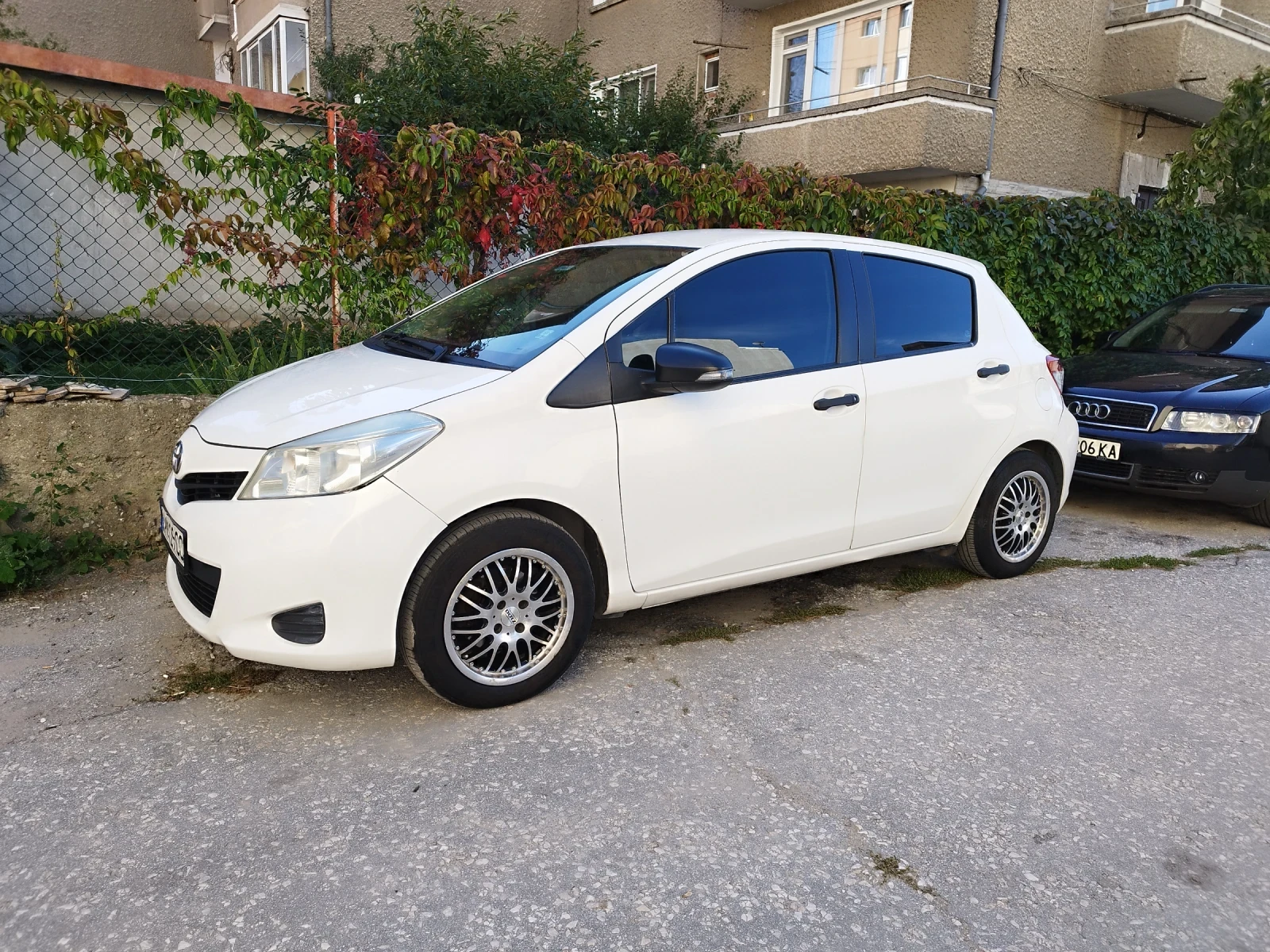 Toyota Yaris 1.33VVTI - изображение 2