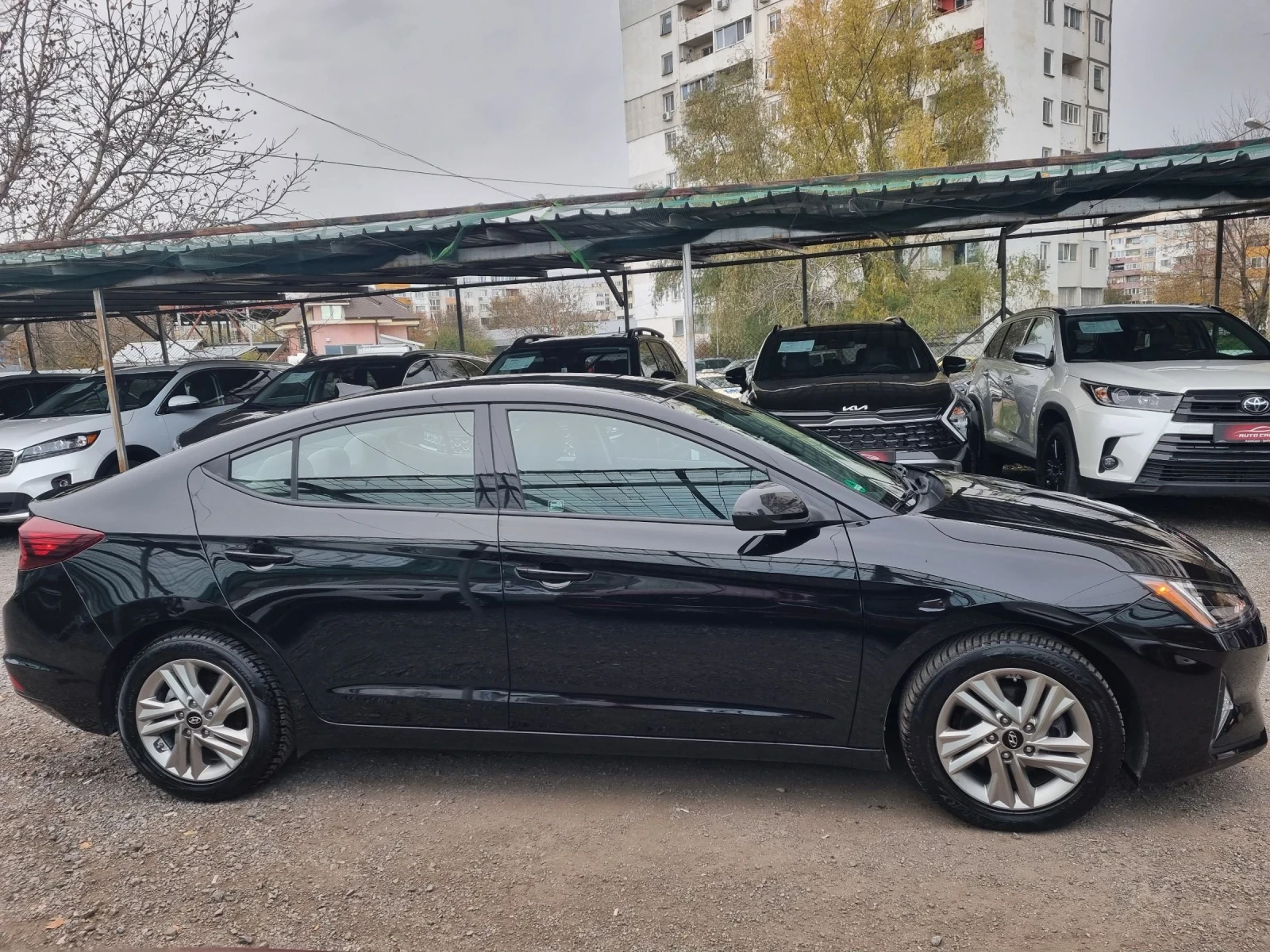 Hyundai Elantra 2.0 MPI - изображение 8