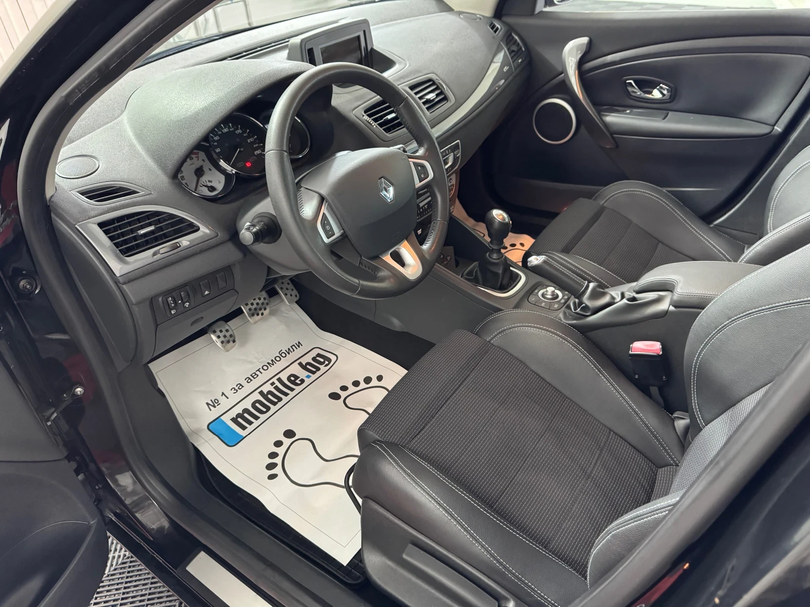 Renault Megane 1.4 i GT LINE, снимка 9 - Автомобили и джипове - 49377482