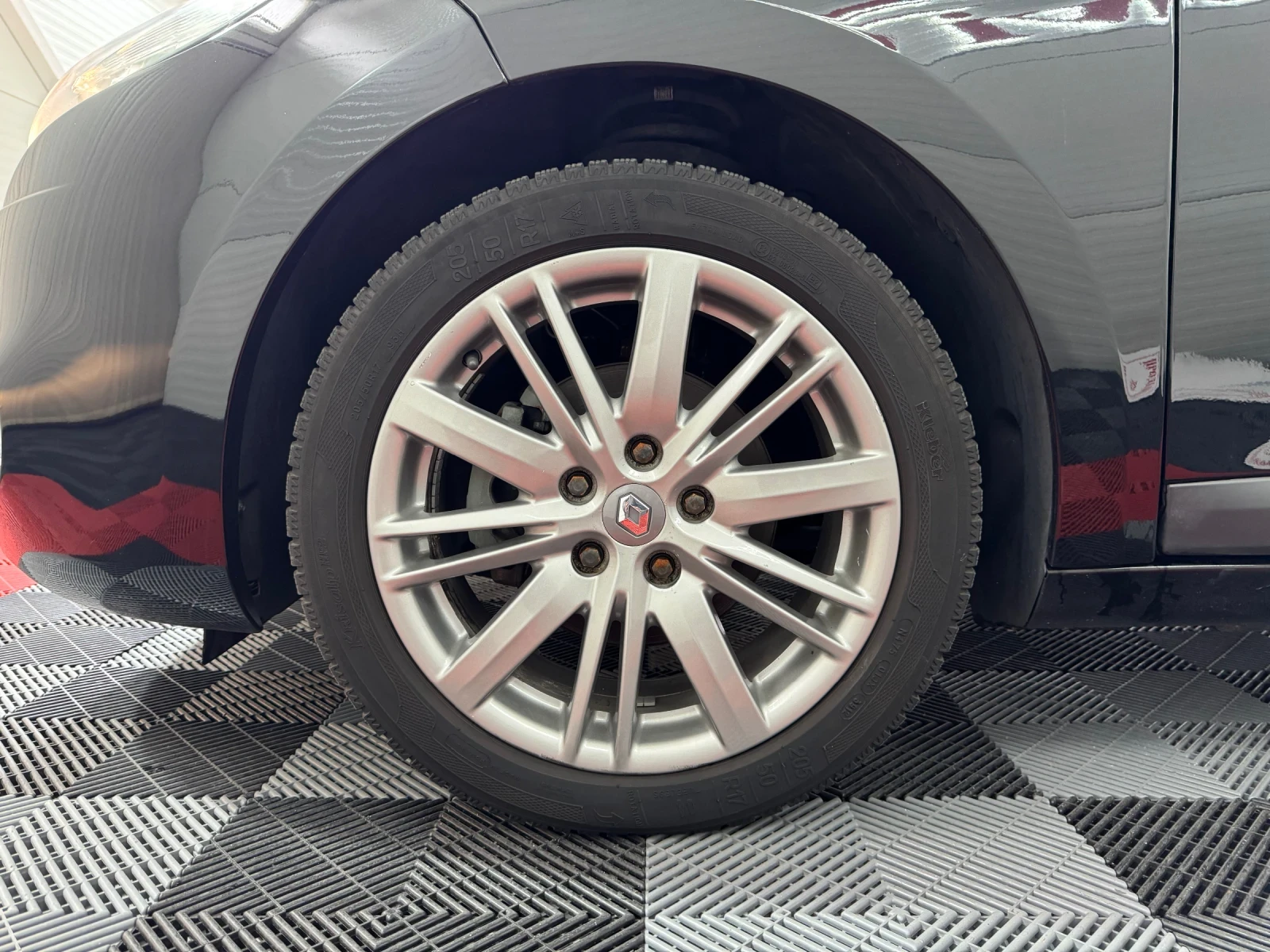Renault Megane 1.4 i GT LINE, снимка 17 - Автомобили и джипове - 49377482