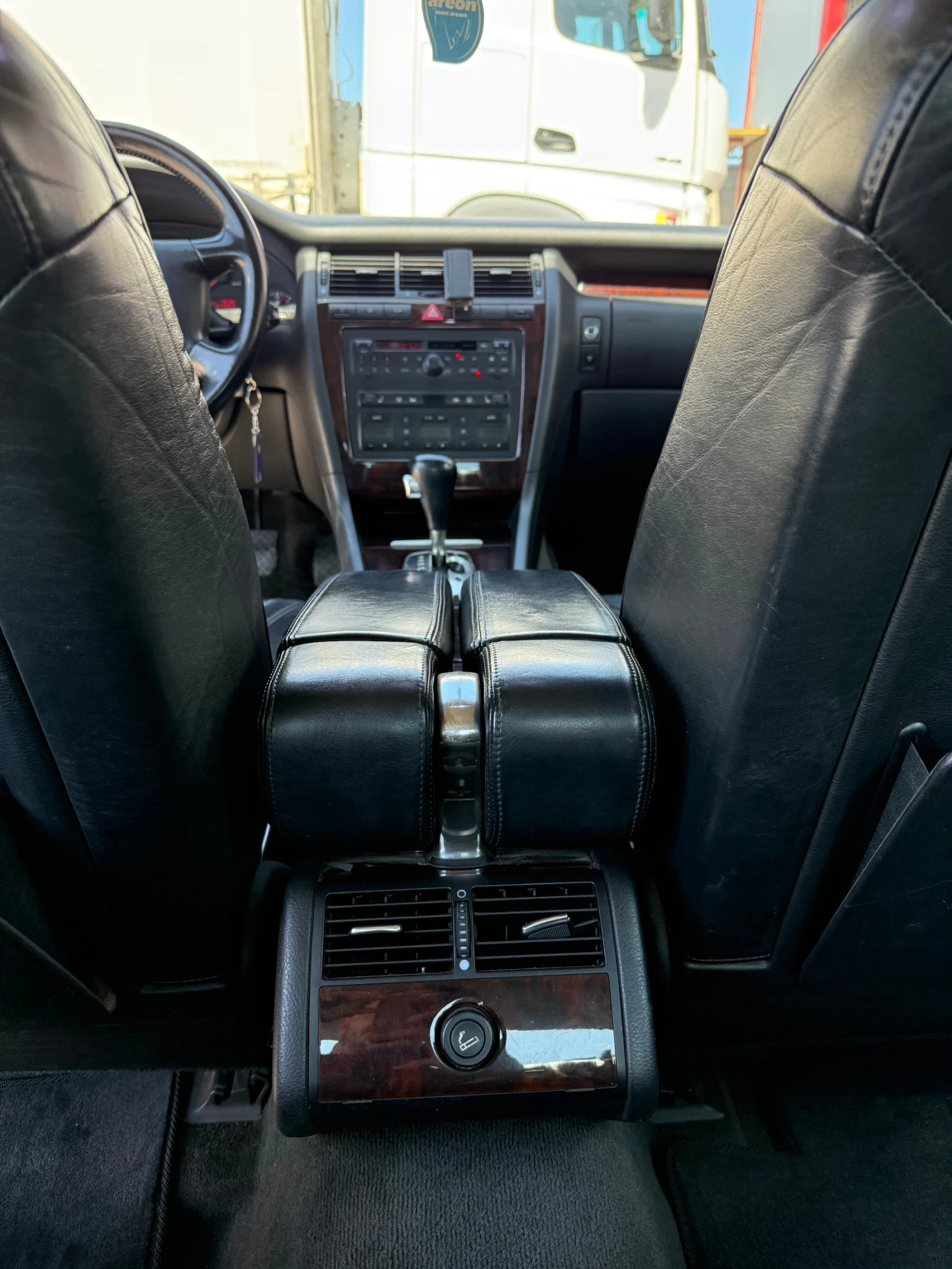 Audi A8  - изображение 6
