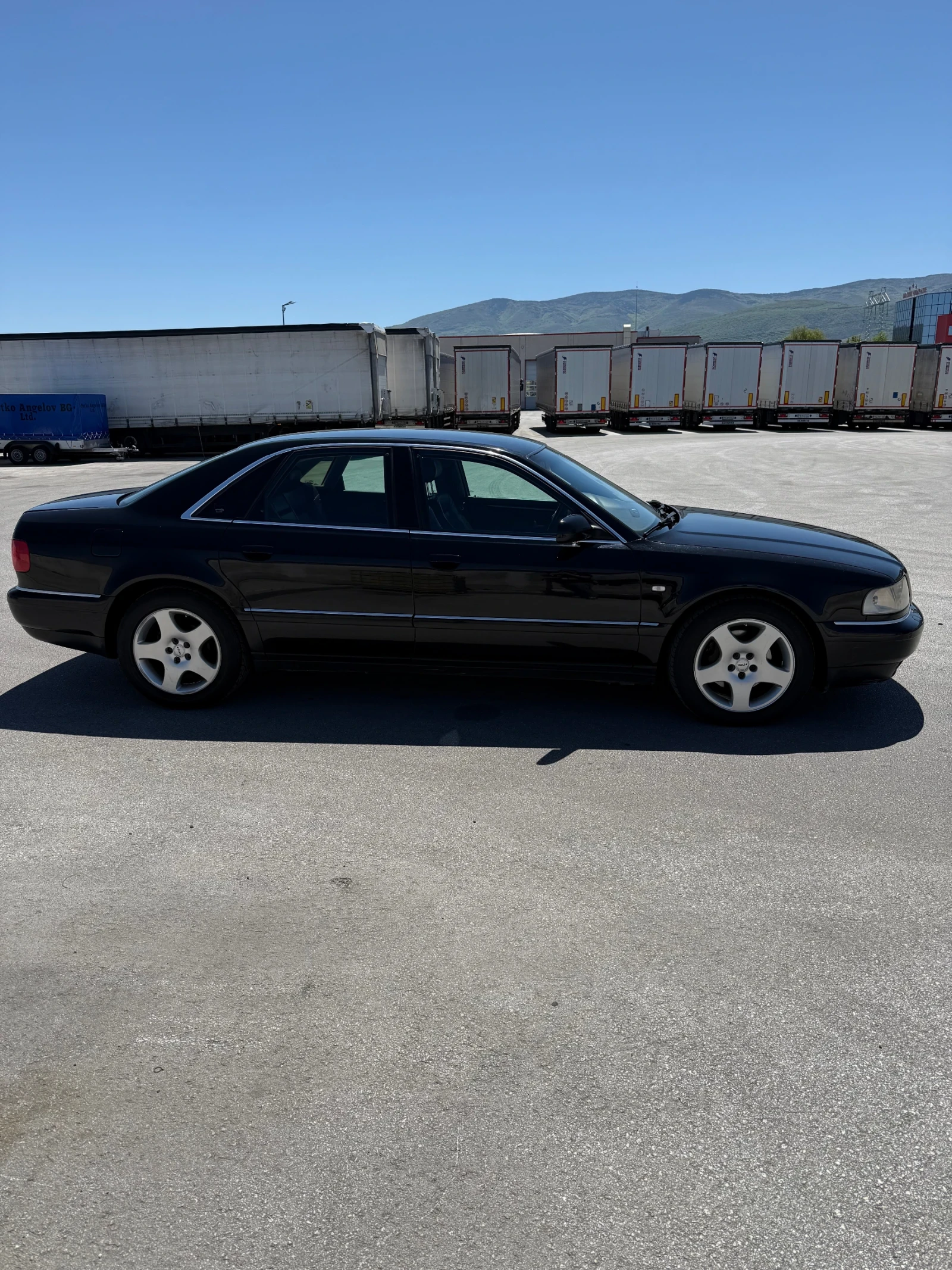 Audi A8  - изображение 3
