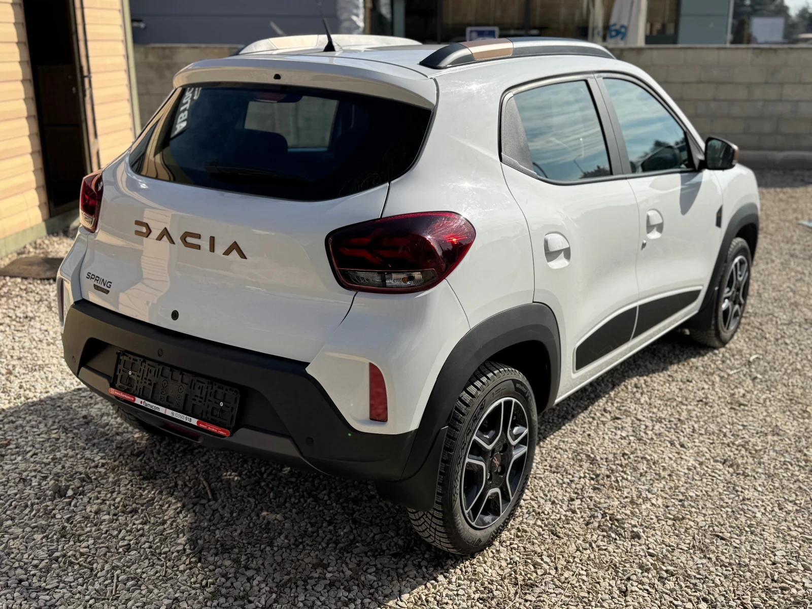 Dacia Spring Extreme 65 CCS - изображение 7