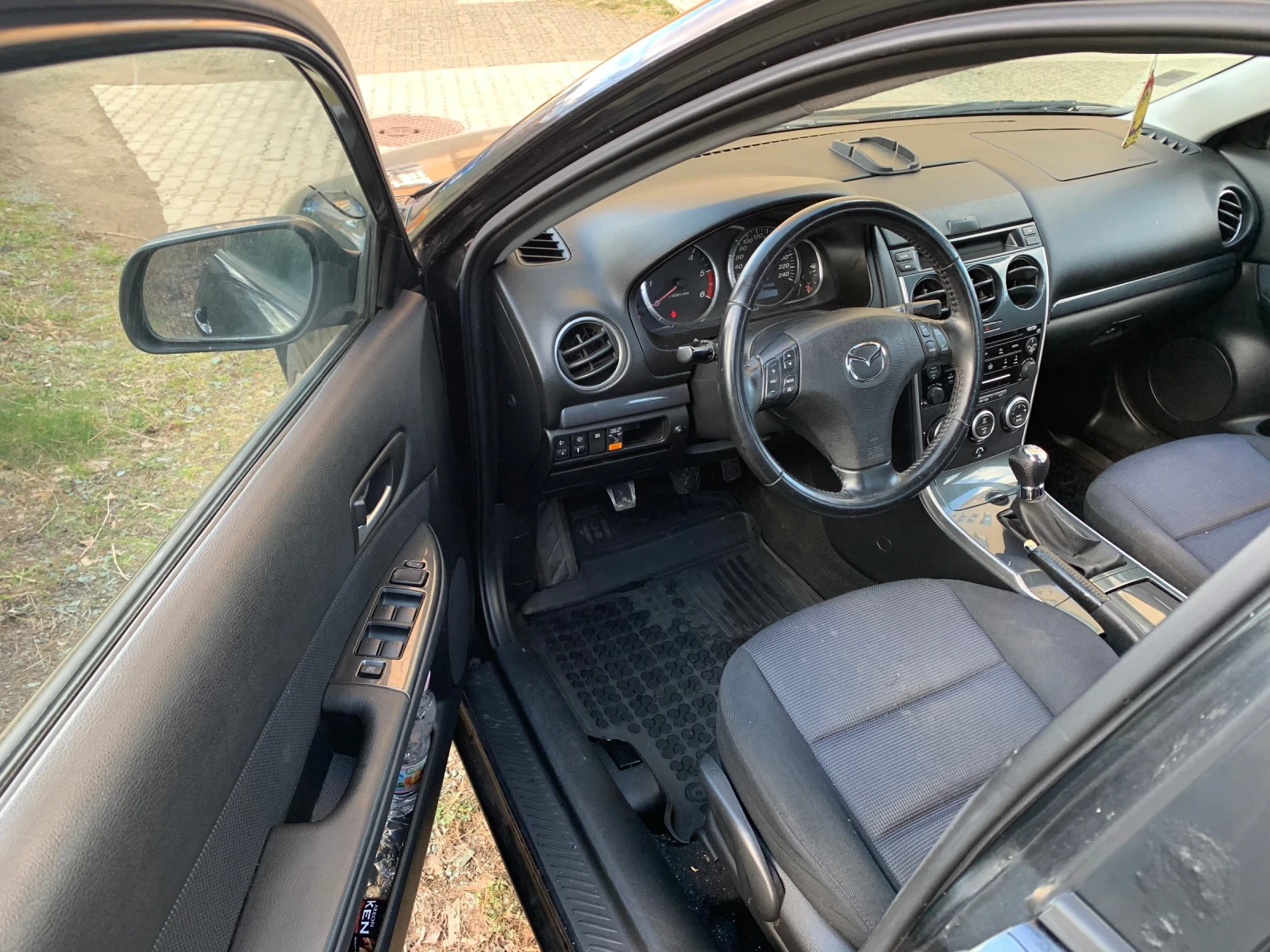 Mazda 6 2.0 - изображение 3