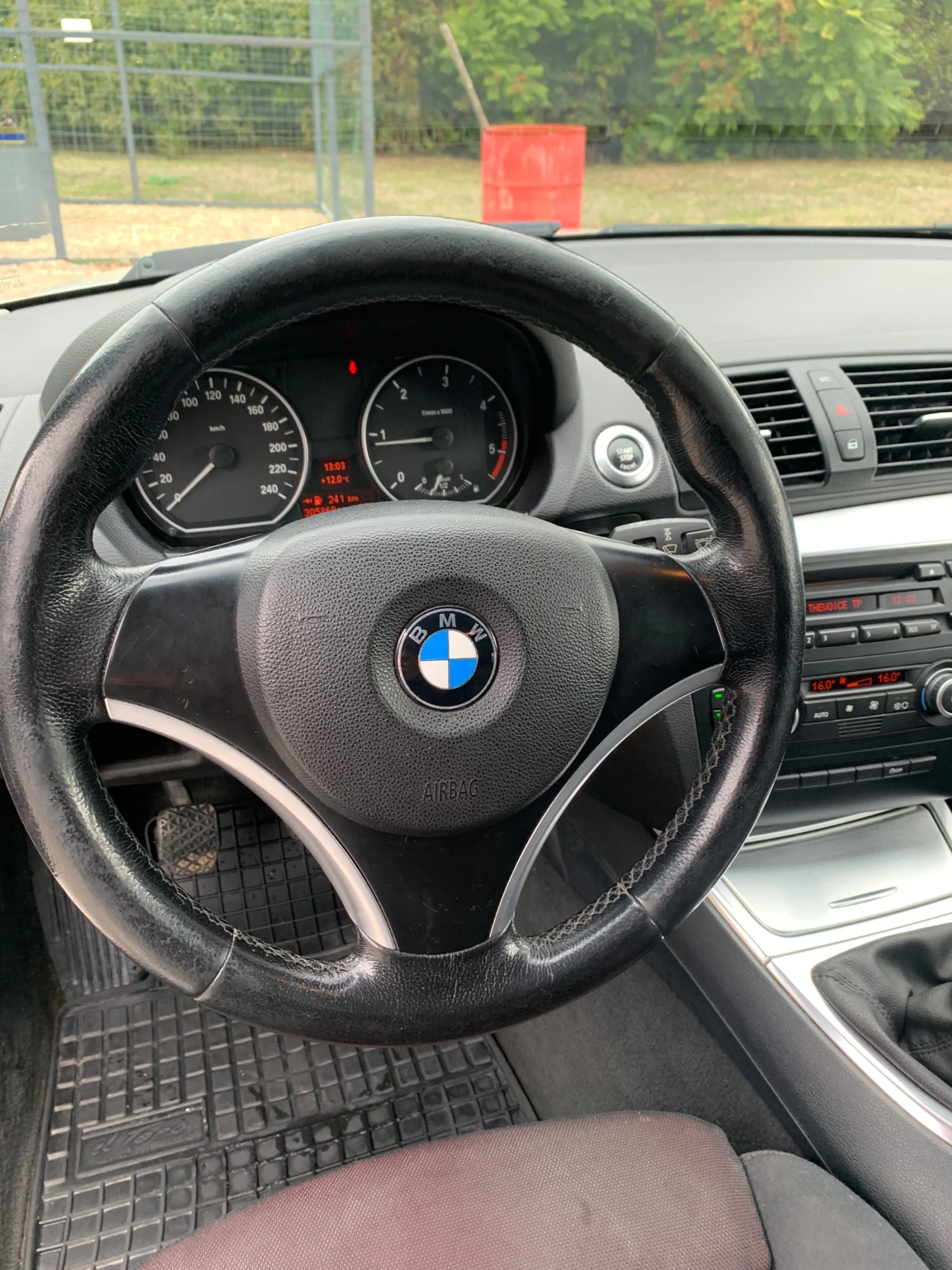 BMW 118 1.8 | Mobile.bg   11