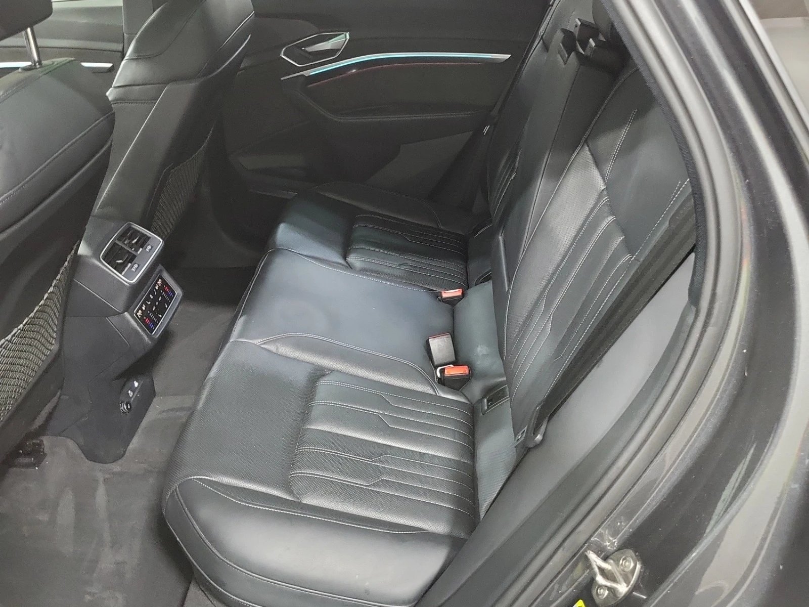 Audi E-Tron SPORTBACK* TECHNIK* AWD* CARFAX* ���� ������*  | Mobile.bg � ����������� 12