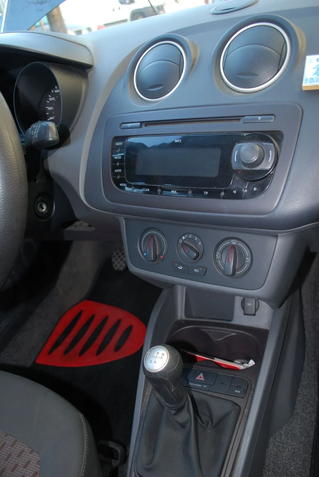 Seat Ibiza 1.2 ������, 75 273 �� | Mobile.bg � ����������� 12