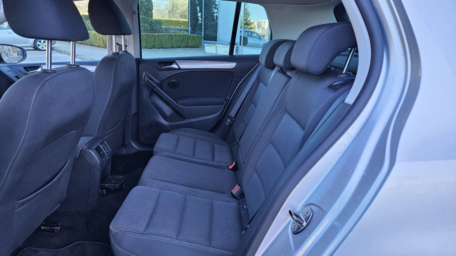 VW Golf, снимка 6 - Автомобили и джипове - 54161439