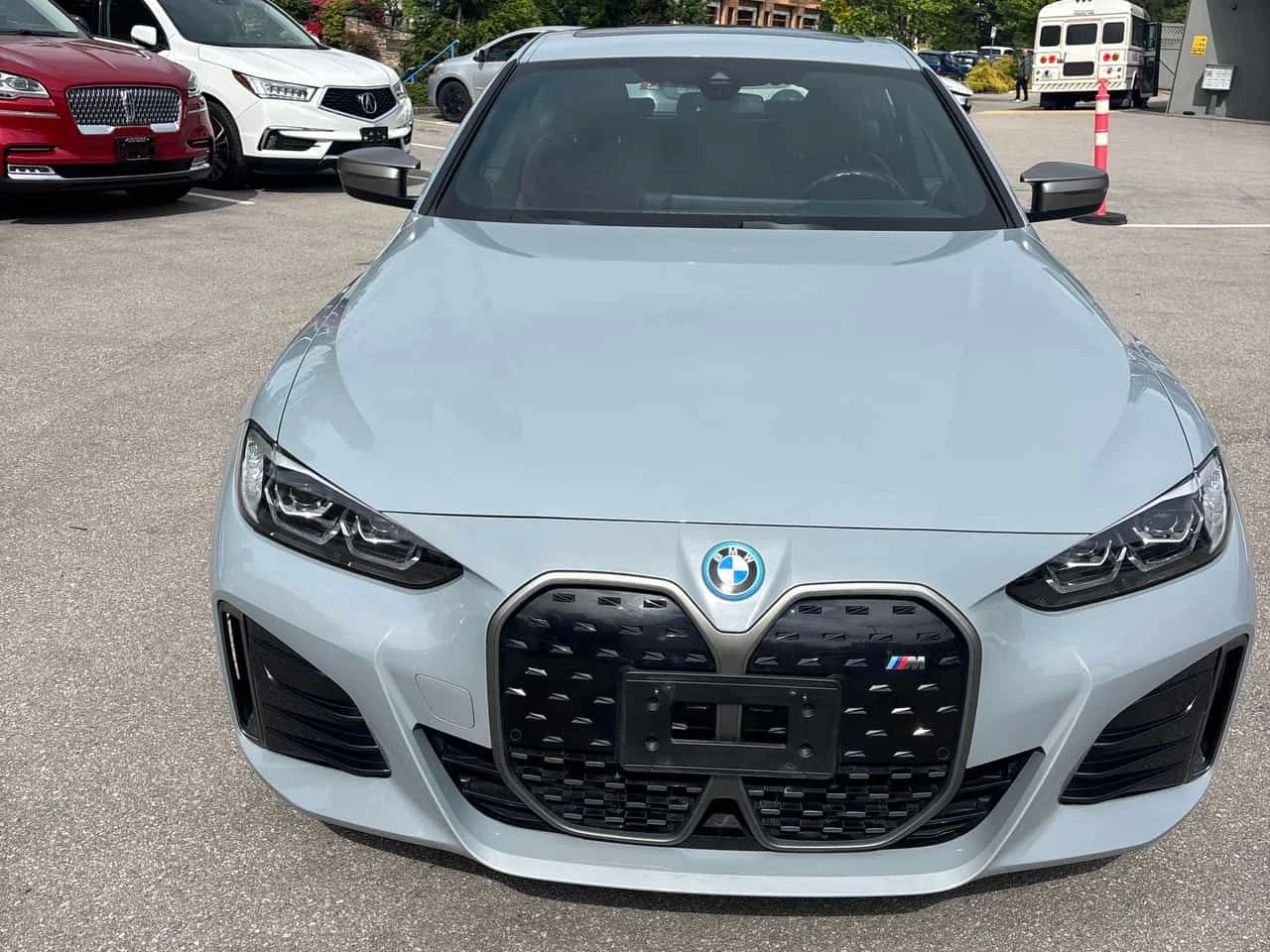 BMW i4 * M50 * АВТОКРЕДИТ БЕЗ ПЪРВОНАЧАЛНА ВНОСКА, снимка 2 - Автомобили и джипове - 54564950