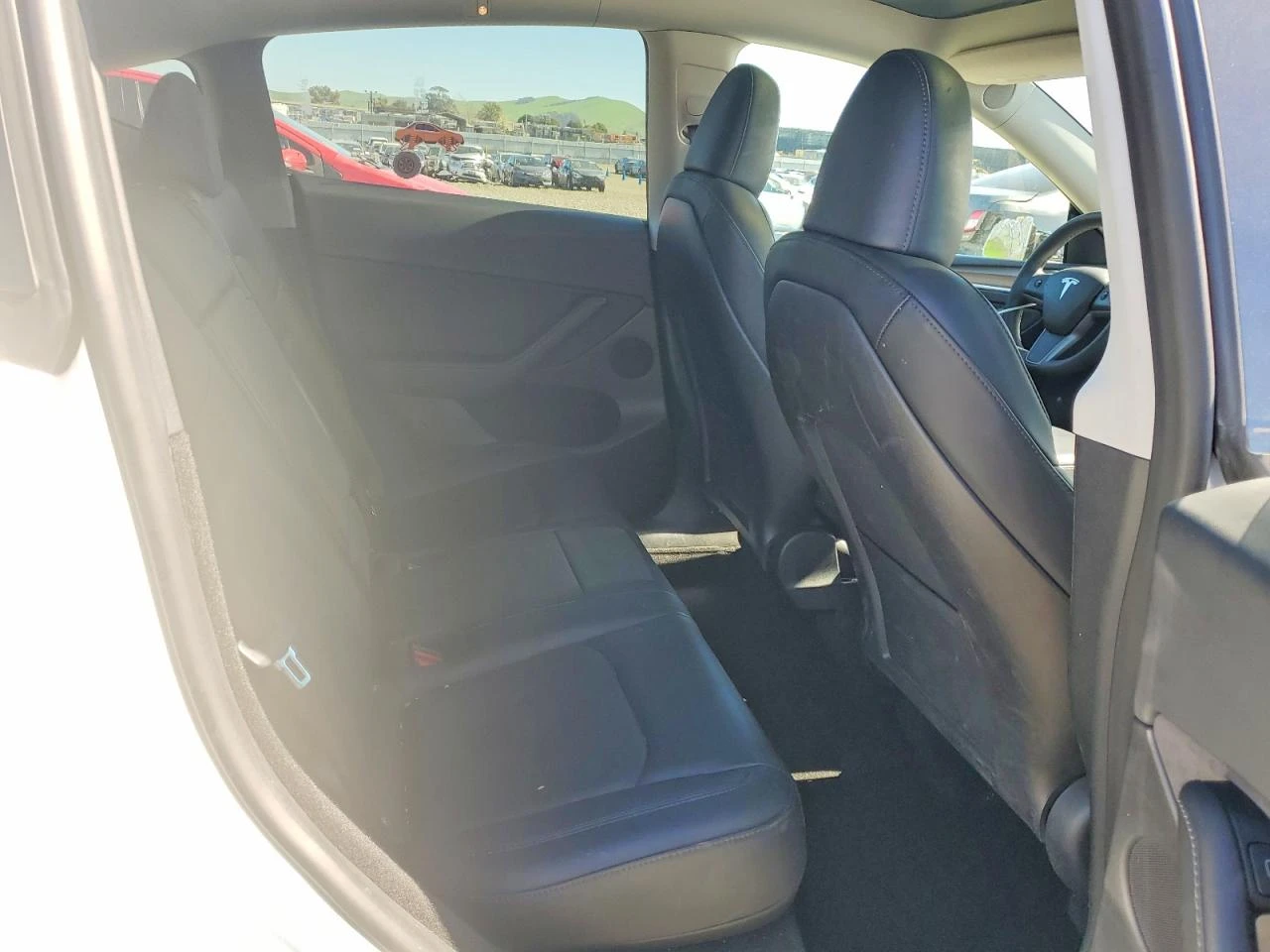 Tesla Model Y | Mobile.bg � ����������� 10