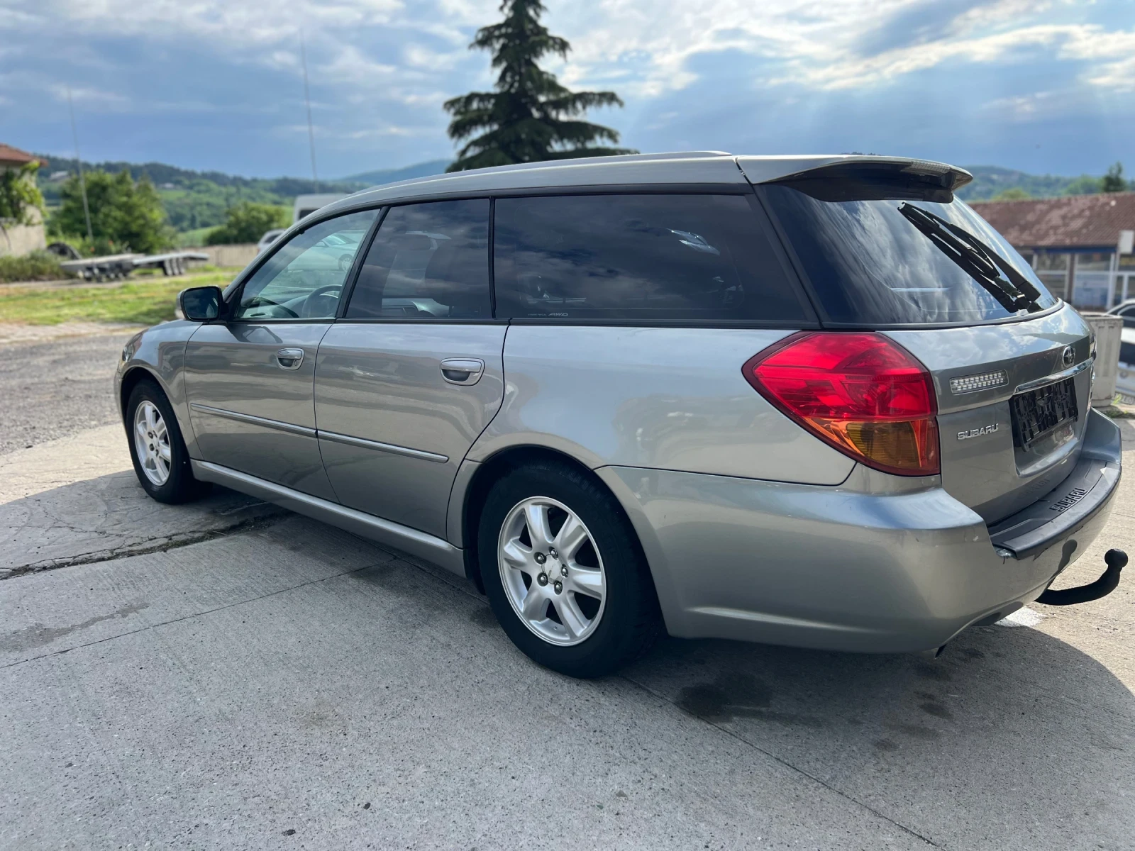 Subaru Legacy 2.0 ГАЗ 4x4, снимка 4 - Автомобили и джипове - 54724440
