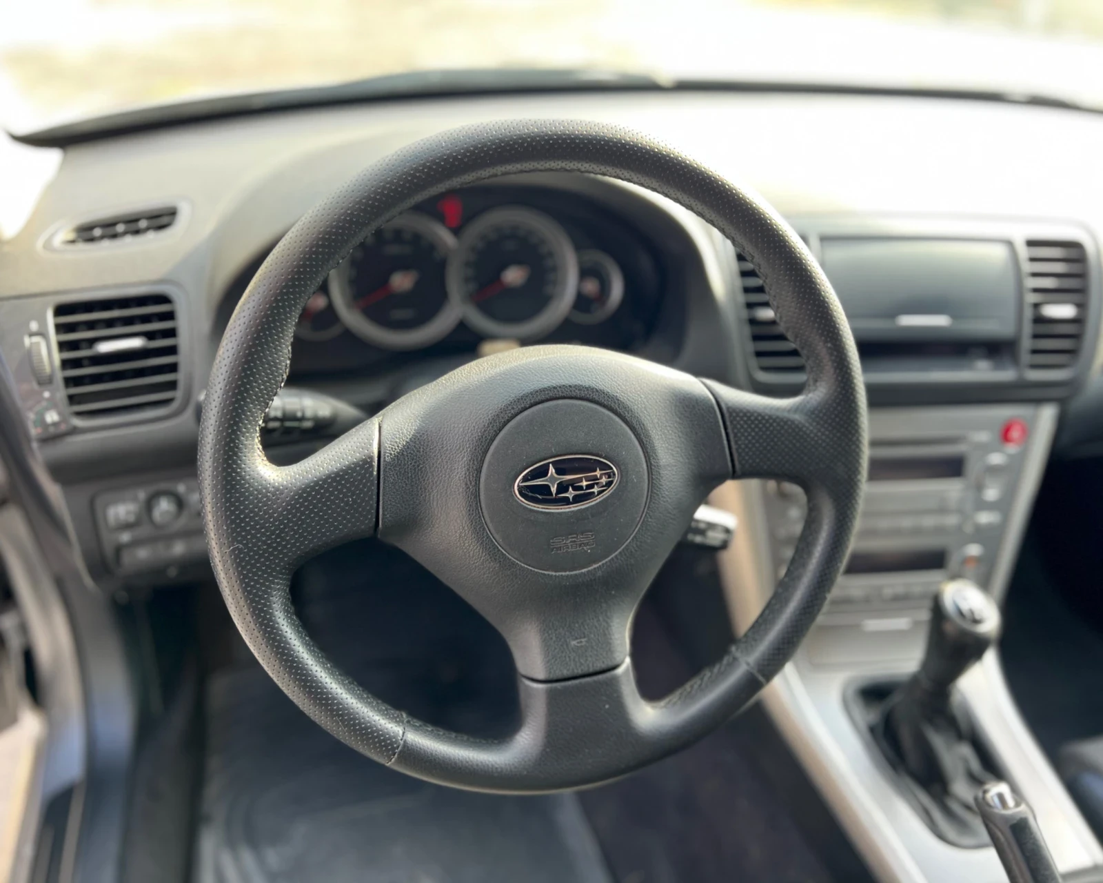 Subaru Legacy 2.0 ГАЗ 4x4, снимка 12 - Автомобили и джипове - 54724440