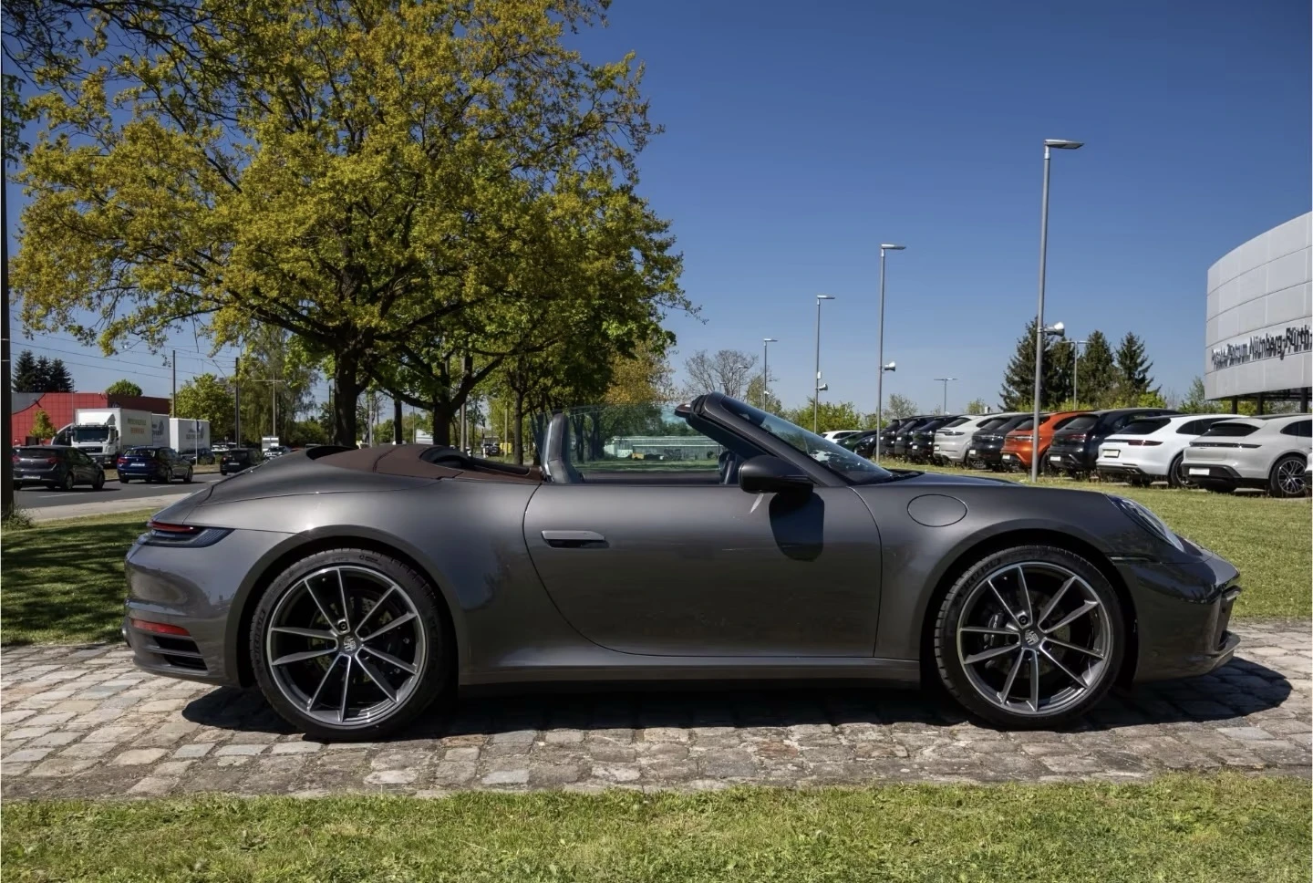 Porsche 911 Cabriolet, снимка 12 - Автомобили и джипове - 54932504