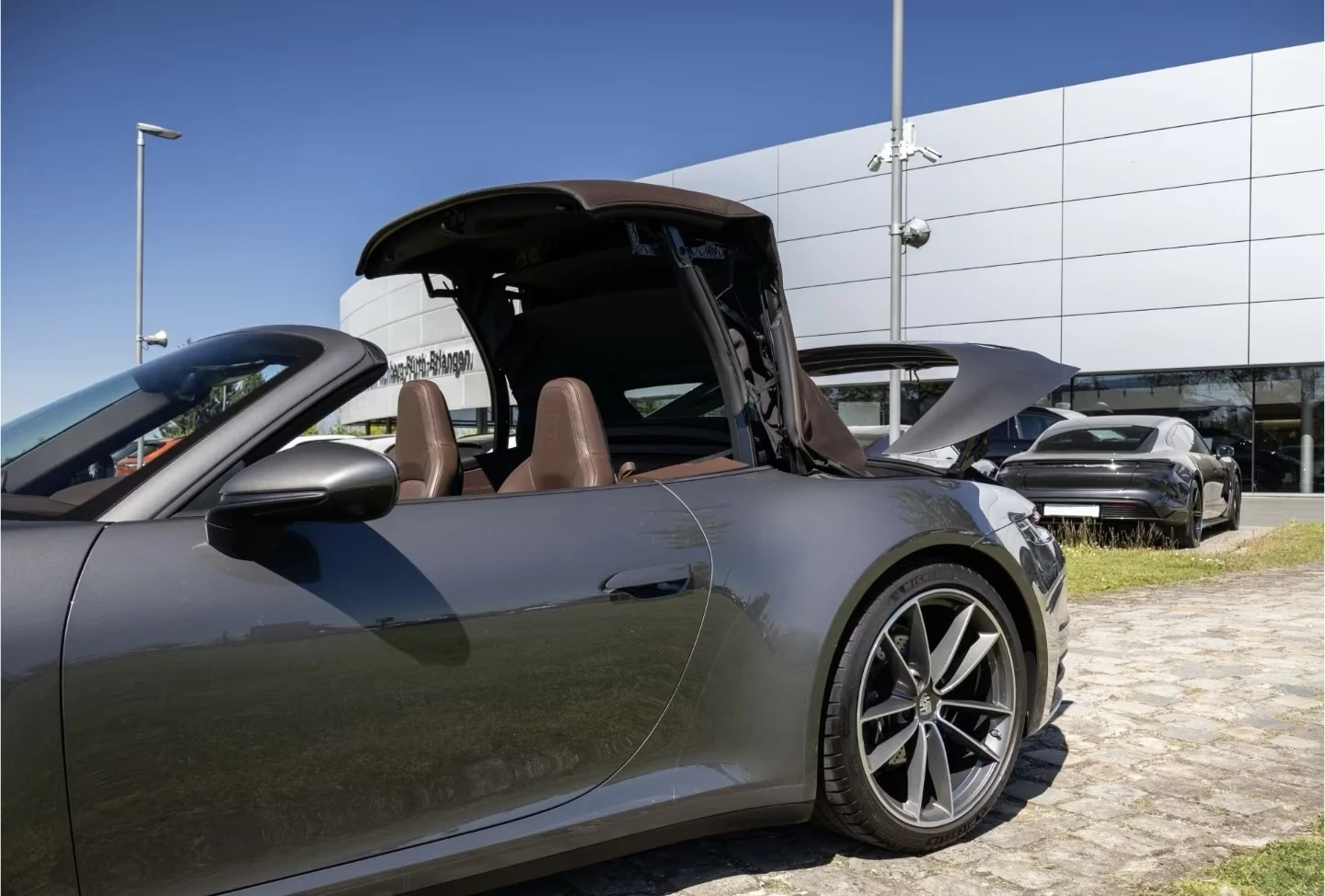 Porsche 911 Cabriolet, снимка 11 - Автомобили и джипове - 54932504