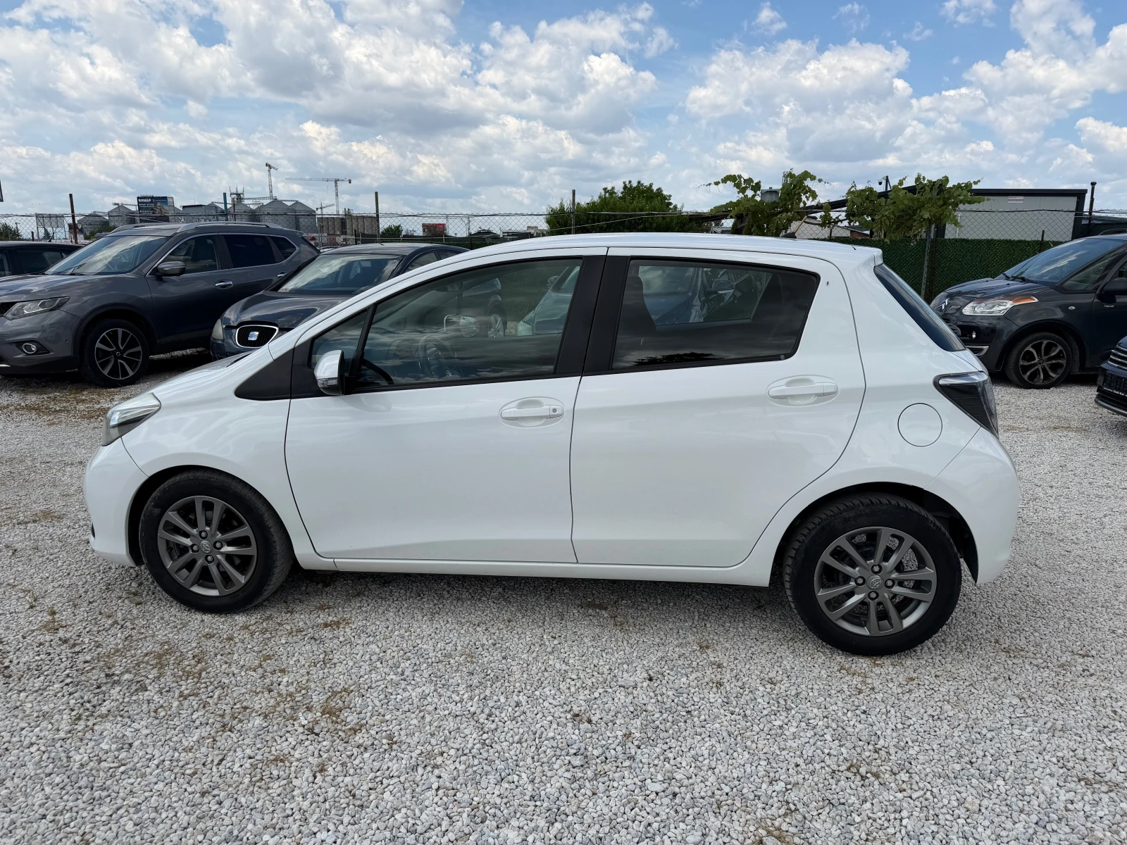 Toyota Yaris 1.4D4D-NAVI-KAMERA-6SK, снимка 2 - Автомобили и джипове - 54979126
