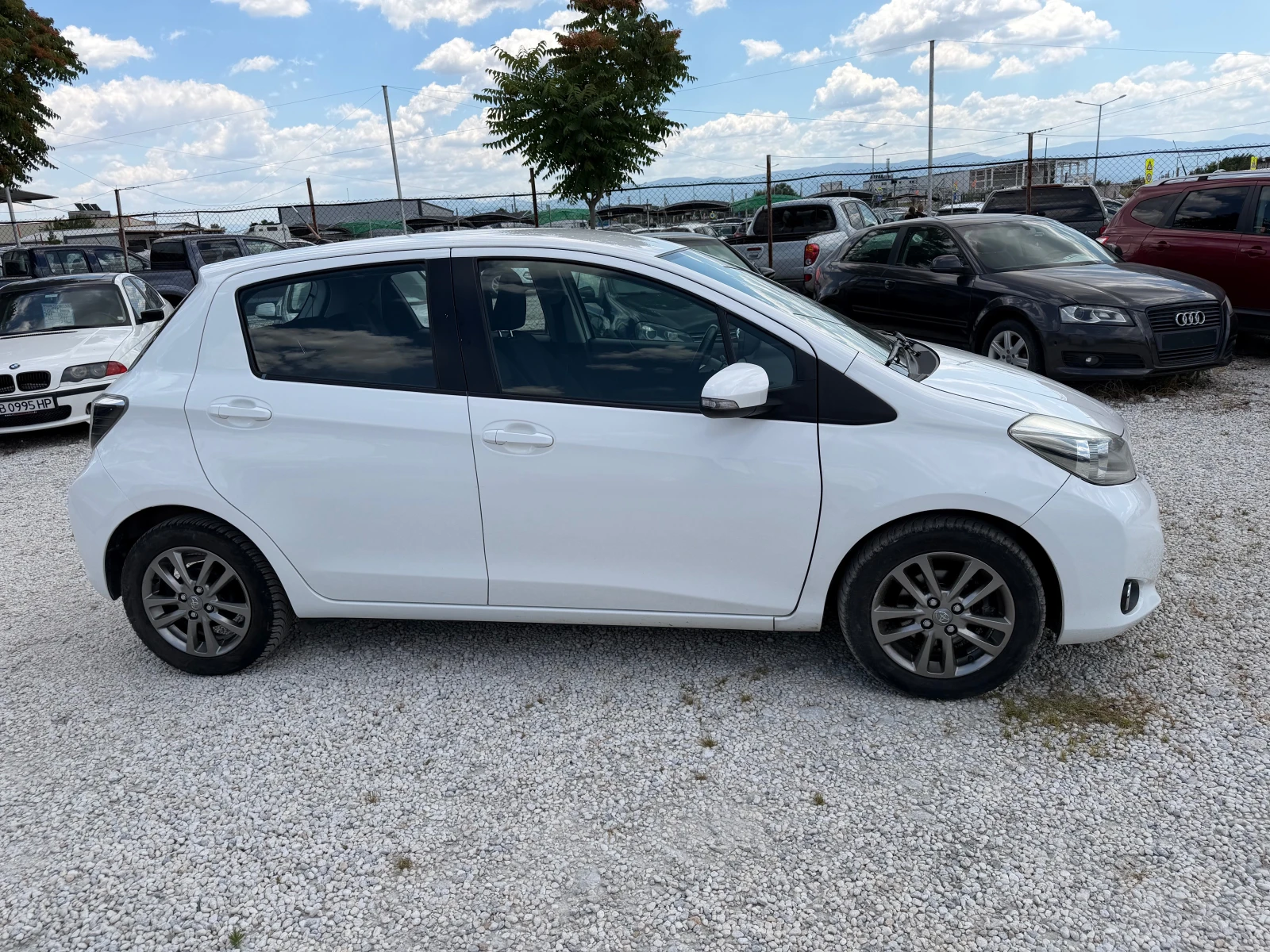 Toyota Yaris 1.4D4D-NAVI-KAMERA-6SK, снимка 4 - Автомобили и джипове - 54979126
